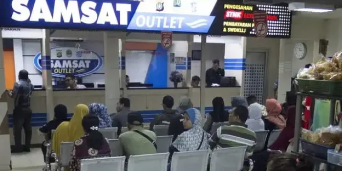 Tirto.id-antarafoto-samsat-outlet-depok-300317-pras-4_ratio-16x9-1